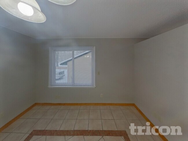 Foto del edificio - 2605 Eastman Dr