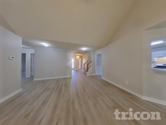 Building Photo - 421 Washington Dr