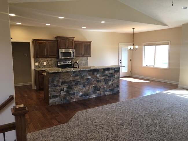 Foto del edificio - Luxury Rental in Premier South Lincoln Nei...