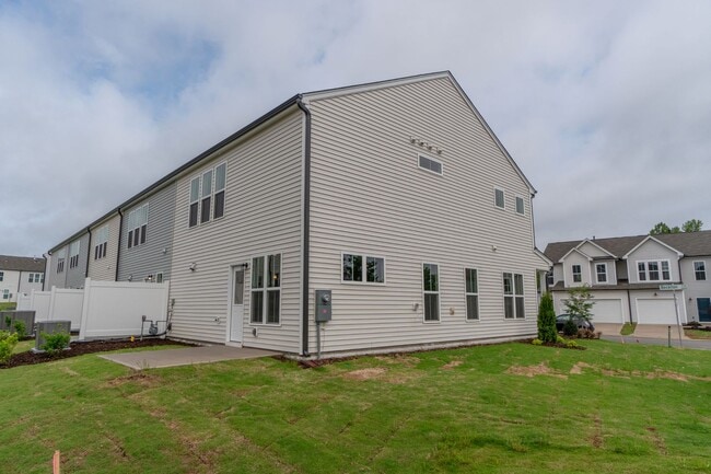 Foto del edificio - Comfortable home in a great area!