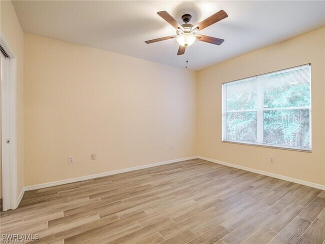 Foto del edificio - 6655 Huntington Lakes Cir