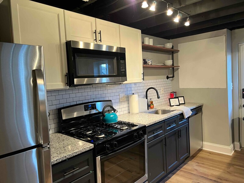 Foto principal - 3111 Liberty Pkwy