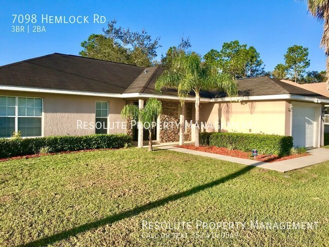 Building Photo - 3 Bed, 2 Bath in Silver Springs Shores