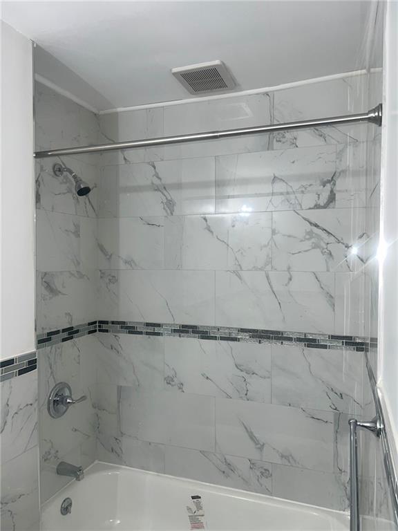 Building Photo - 132 E 52nd St