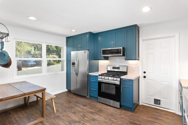 Building Photo - 3950 Marron St