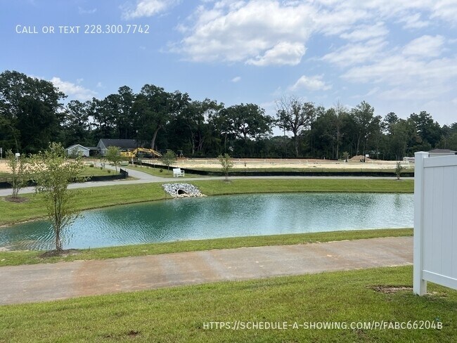 Foto del edificio - 12277 Sinclair Dr