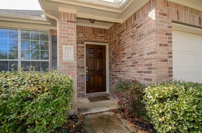 Foto del edificio - 6418 Applewood Forest Dr
