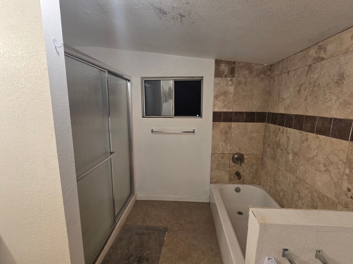 Primary Photo - 10217 Yorba St