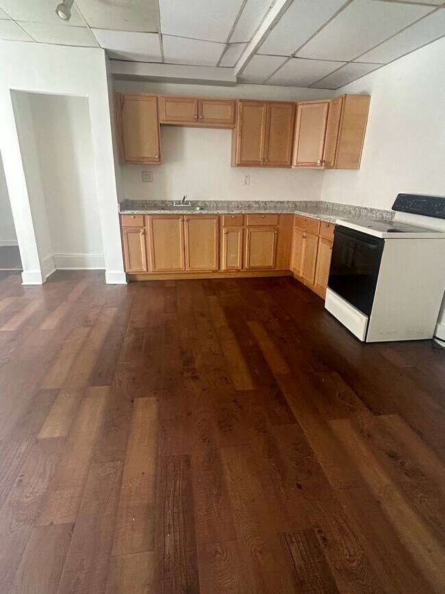 Foto del edificio - 533 Cedar St
