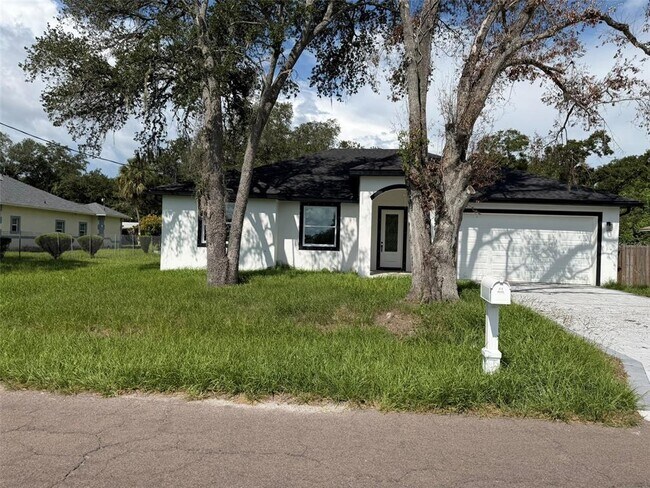 Foto del edificio - 1029 S 66th St