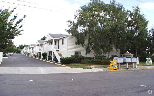 Building Photo - Birchwood Lane Apartments