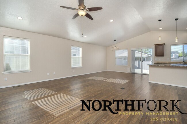 Foto del edificio - Your Next Nampa home Nestled Near Convenience and Near Country Outskirts