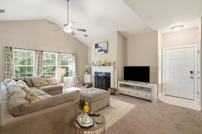 Foto del edificio - 407 S Elgin Ct