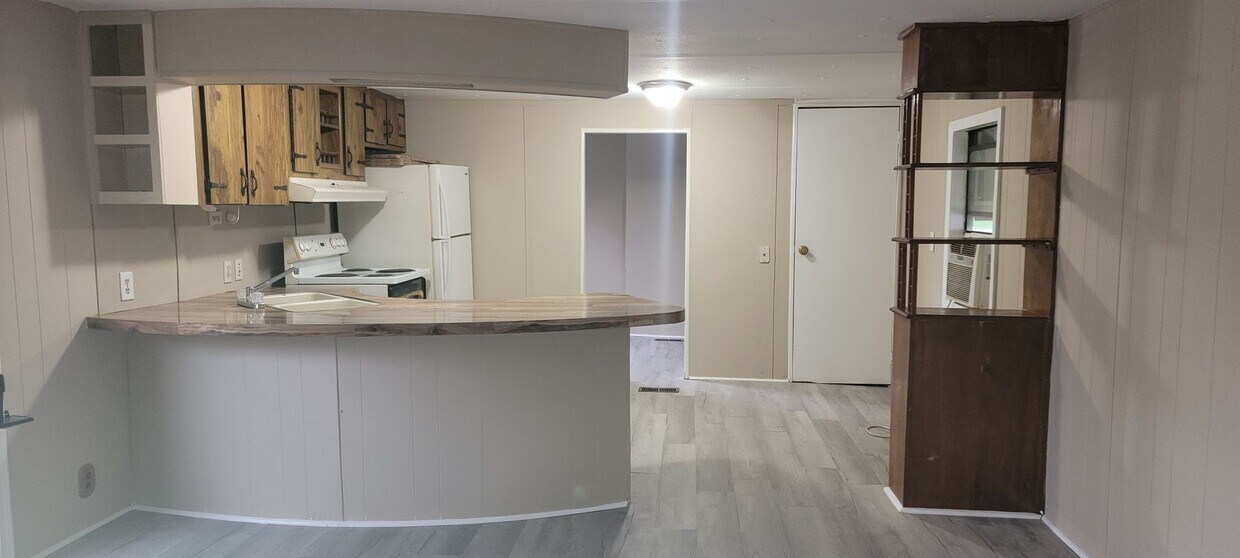 Foto principal - 2 Bedroom, 1 bath Mobile Home in Yorktowne...