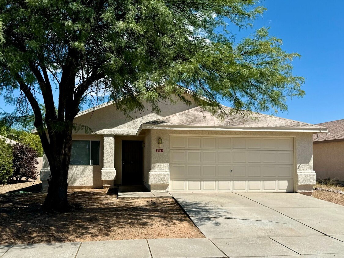 Primary Photo - Nice 3 Bedroom near Davis-Monthan AFB