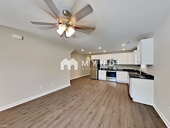 Building Photo - 3 br, 3 bath Townhome - 741 Hillside St
