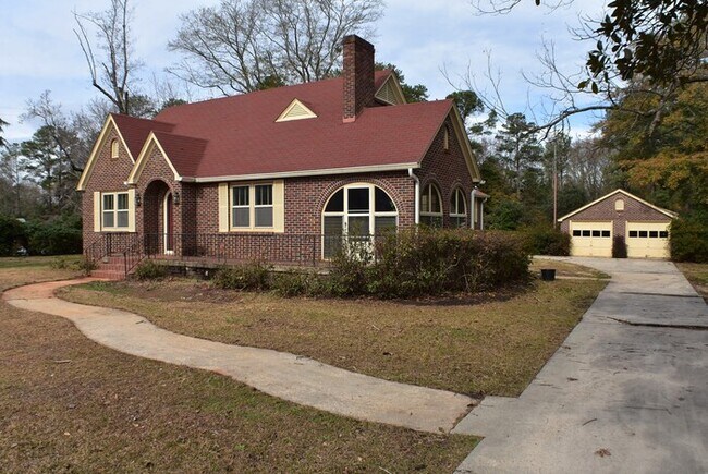 Foto del edificio - 116 Collins Drive