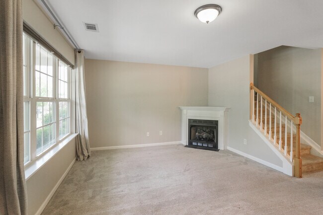 Foto del edificio - 1759 Hidden Creek Dr