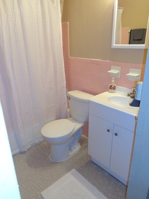 Foto del edificio - 4409 Chippewa St