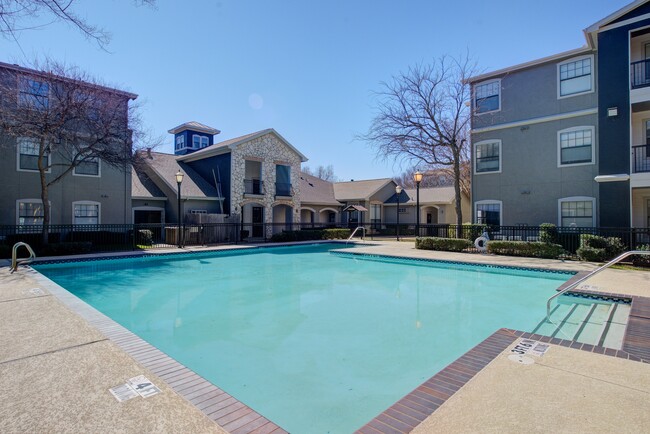 Trinity Forest Apartments Dallas