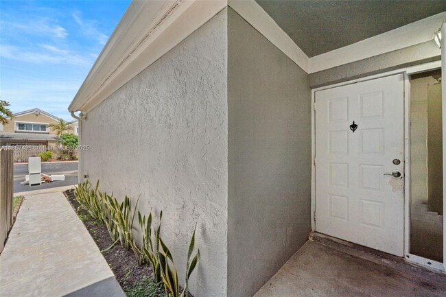 Building Photo - 1382 NW 123rd Ave