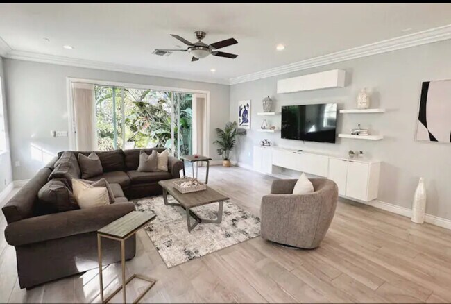 Foto del edificio - 421 SW 5th St