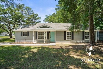 Building Photo - 2 Pelican Cir