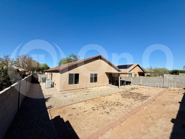 Foto del edificio - 2021 E Caldwell St