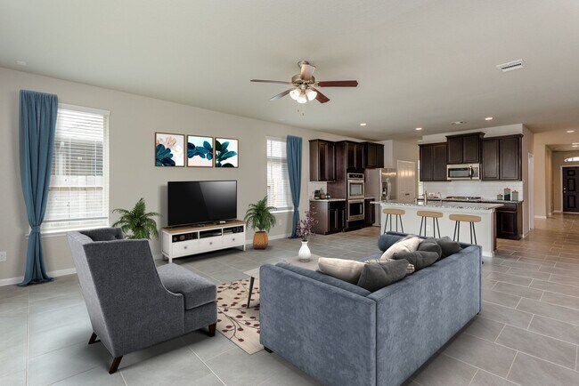 Foto del edificio - Spacious home for lease.