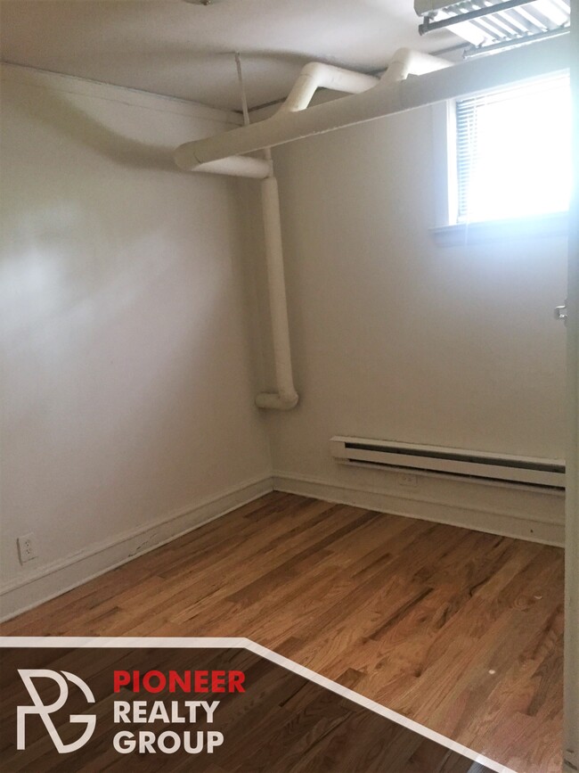 Building Photo - 1311 Dempster St