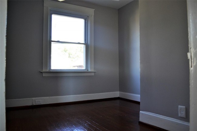 Building Photo - 3117 Minot Avenue - 2