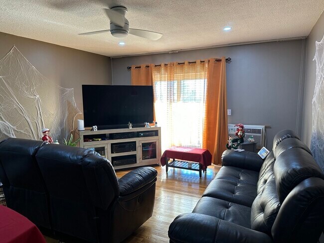 Foto del edificio - 114 Nahant St