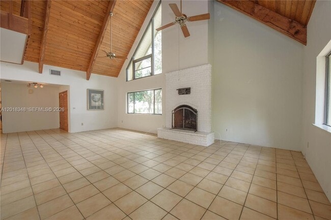 Building Photo - 31020 SW 193rd Ave