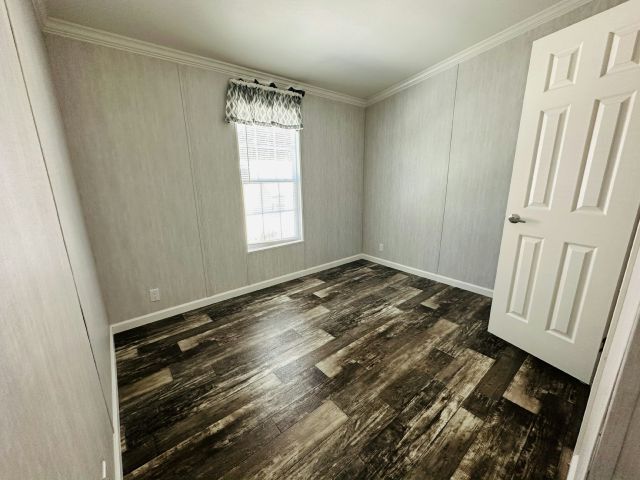 Foto del edificio - 1651 Semon Dr