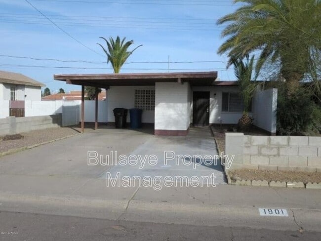 Foto del edificio - 1901 S Farmer Ave