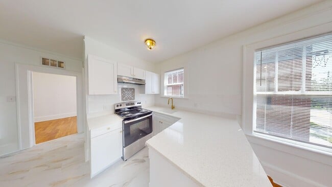 2335 Riverside Ave! - 2ND FLOOR UNIT - 2335 Riverside Ave! - 2ND FLOOR UNIT Apartment
