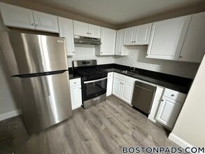 Building Photo - 169 Aiken Ave