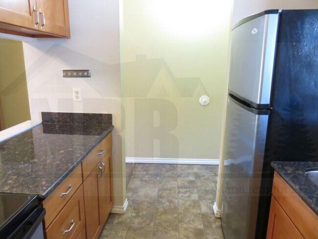 Foto del edificio - 1 Bd and 1 Ba Condo with pool, hot tub and sauna! $500.00 Move in Credit!