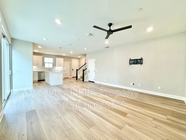 Building Photo - 10836 Everly Way
