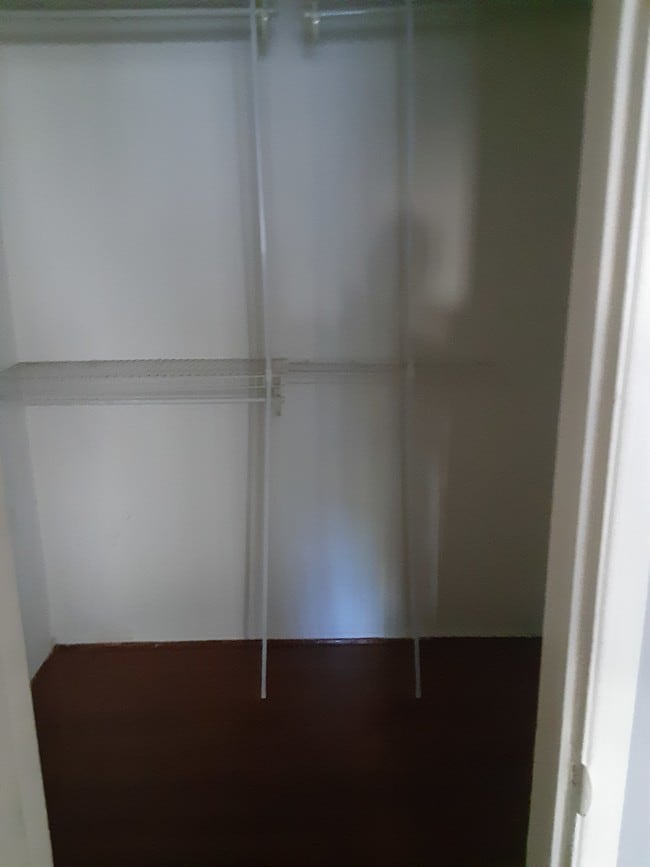 walkin closet - 1350 N Laurel Ave