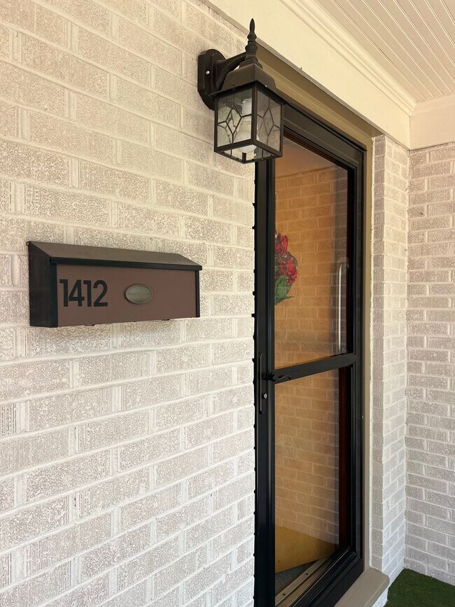 Foto del edificio - 1412 S Fairway Ave