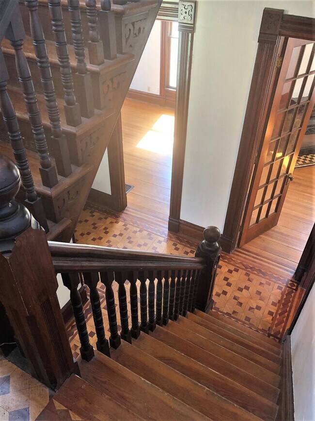 Foto del edificio - Historic Home 4 Bed, 2 Bath - MUST SEE!!