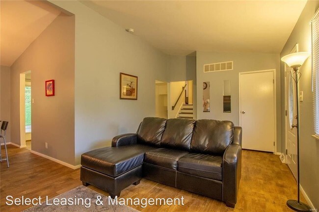 Building Photo - 3 br, 3 bath House - 627 Hickory Hollow Lane