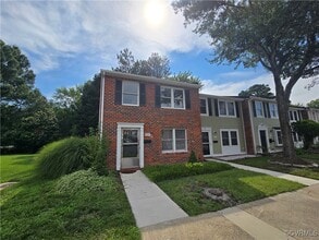 Building Photo - 9455 Greenhill Ct
