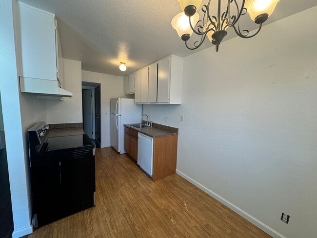 Foto del edificio - One Bedroom One Bath -Lesley Reilly Property