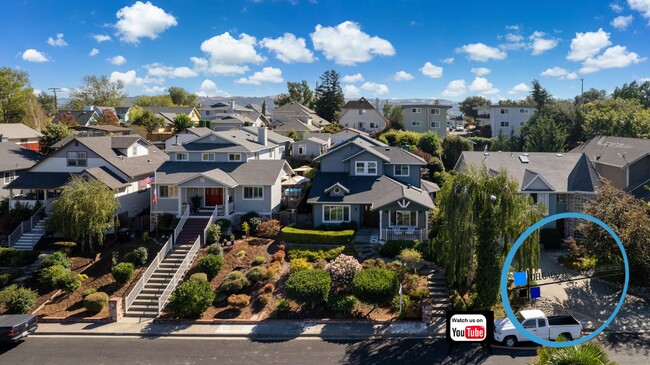 Building Photo - Benicia! Come home to your very own privat...