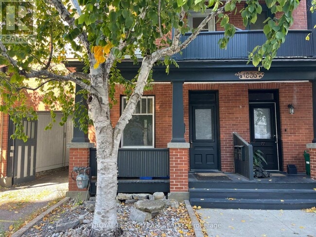 Building Photo - 75 Cathcart St