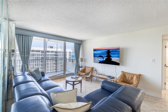 Foto del edificio - 525 N Ocean Blvd