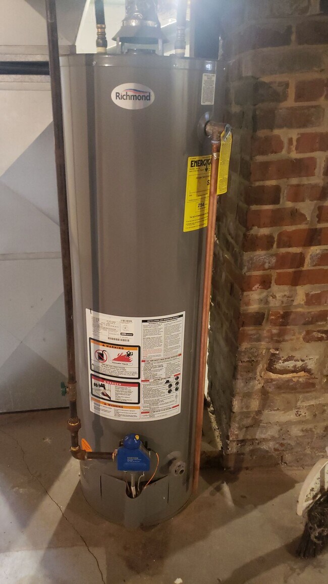 Foto del edificio - Nice 1 bedroom with full basement