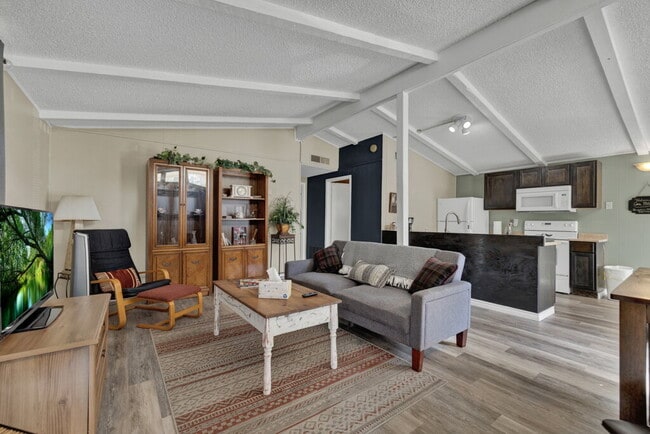 Building Photo - "Furnished 2-Bedroom Cottage Near Guadalup...